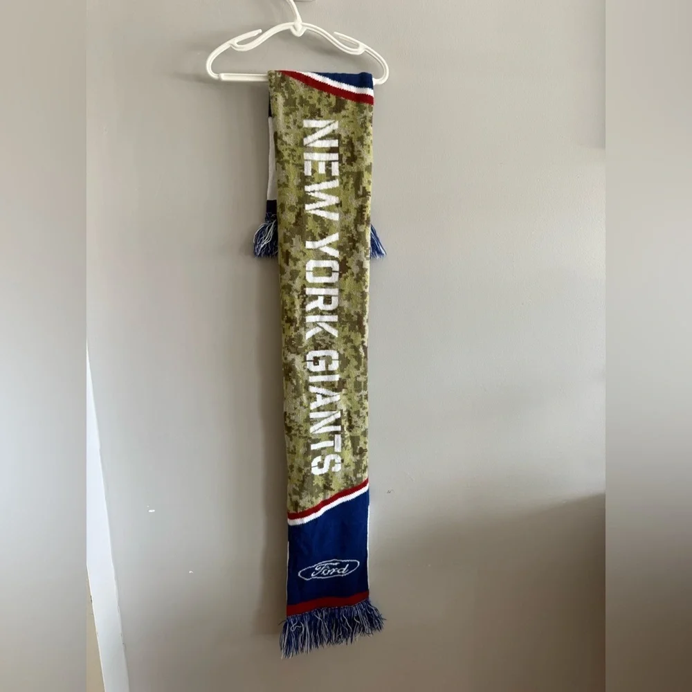 New York Giants Ford Salute to Service Knit Scarf